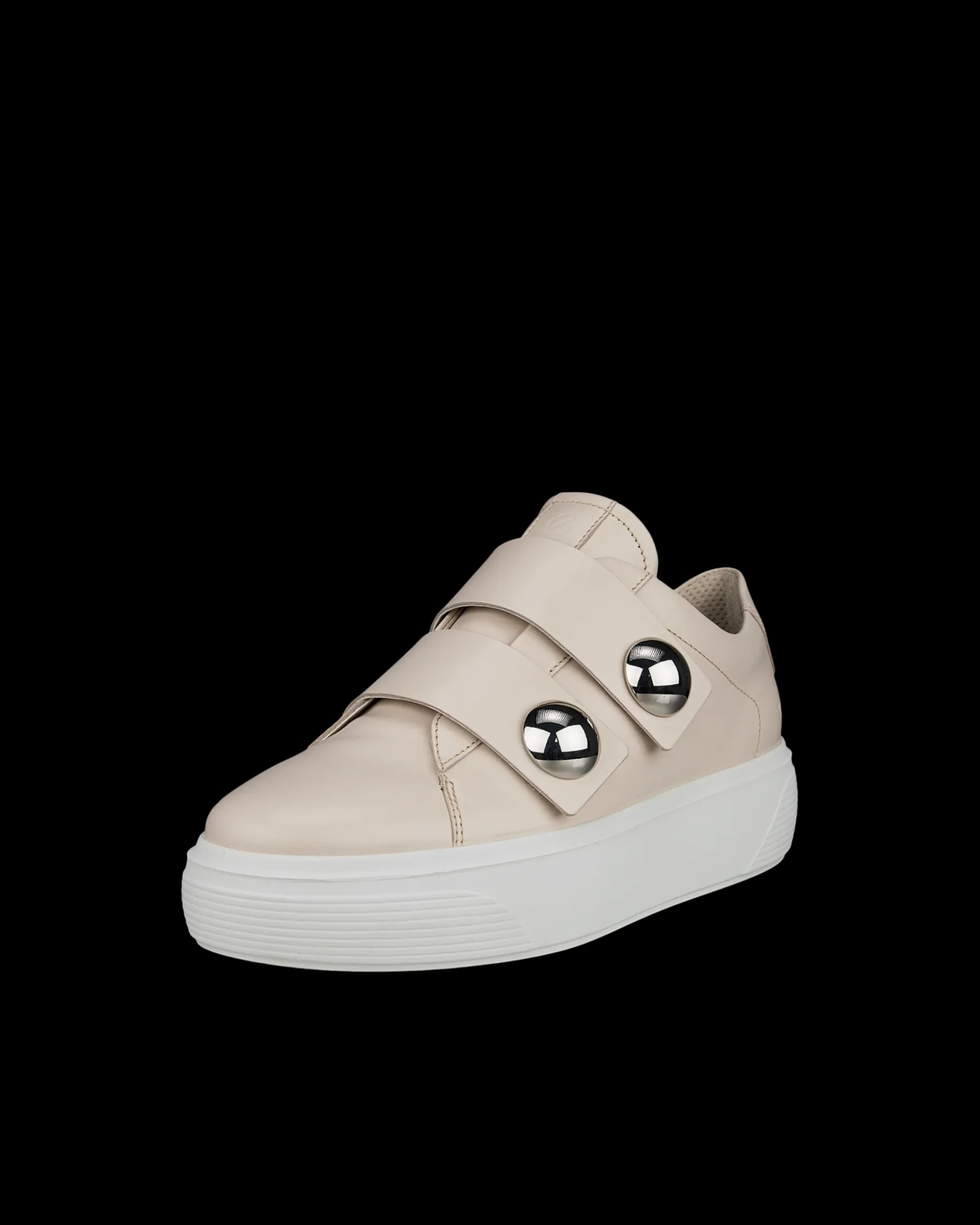 ecco_street_platform_w_1.webp ECCO STREET PLATFORM W