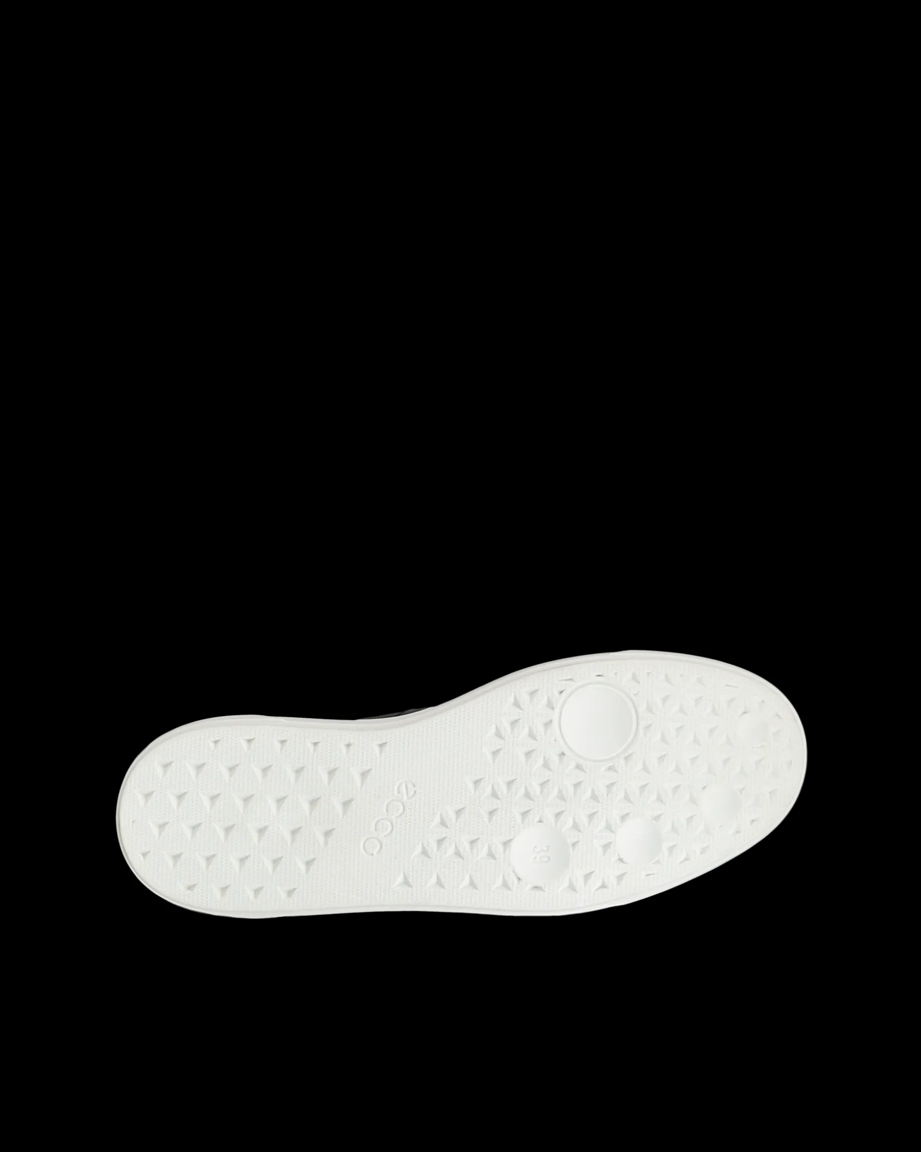 ecco_street_platform_w_3-4.webp ECCO STREET PLATFORM W