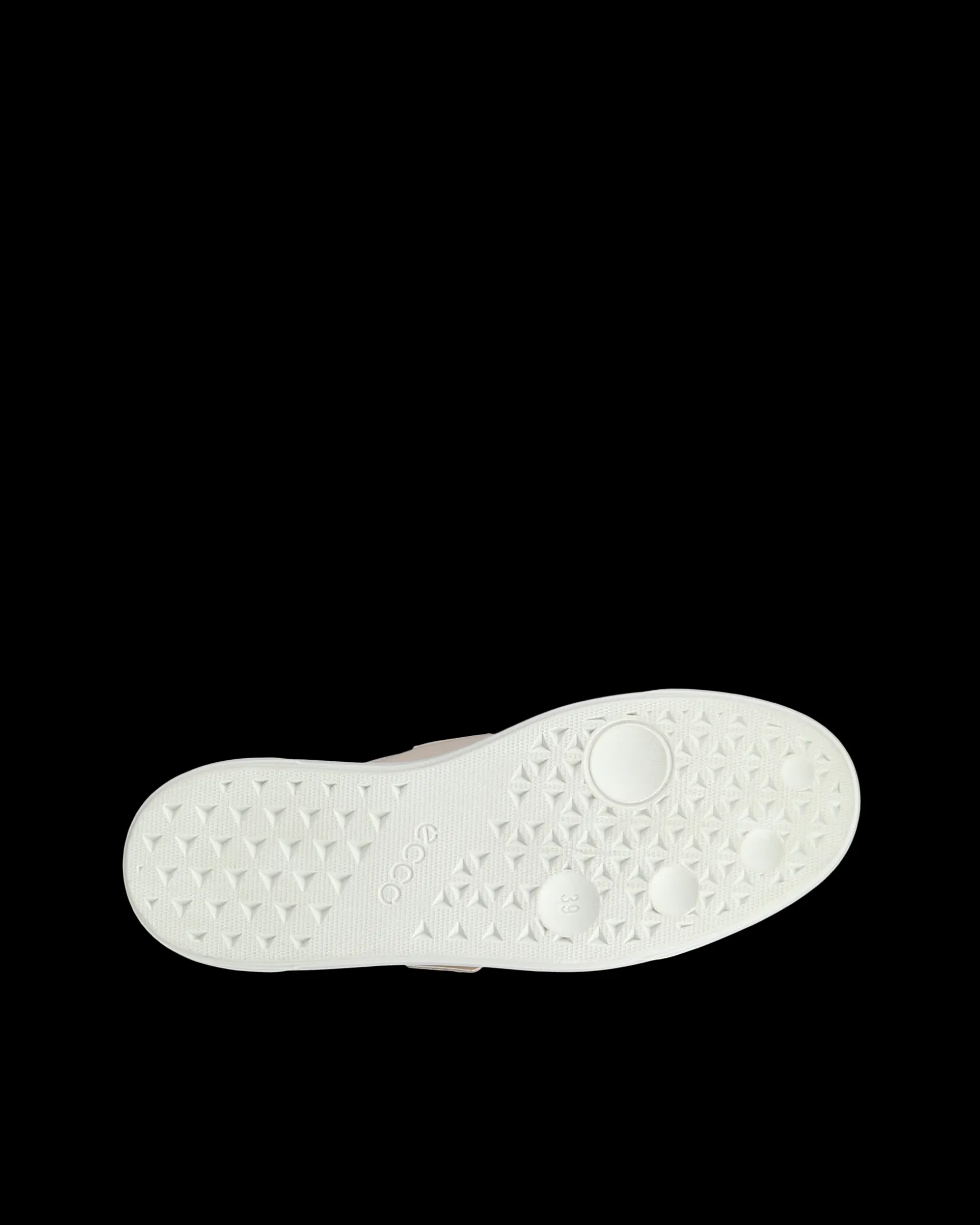 ecco_street_platform_w_3.webp ECCO STREET PLATFORM W